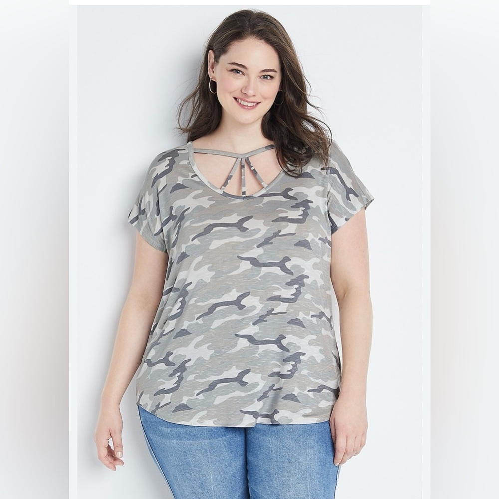 Maurices 24/7 tshirt sz small